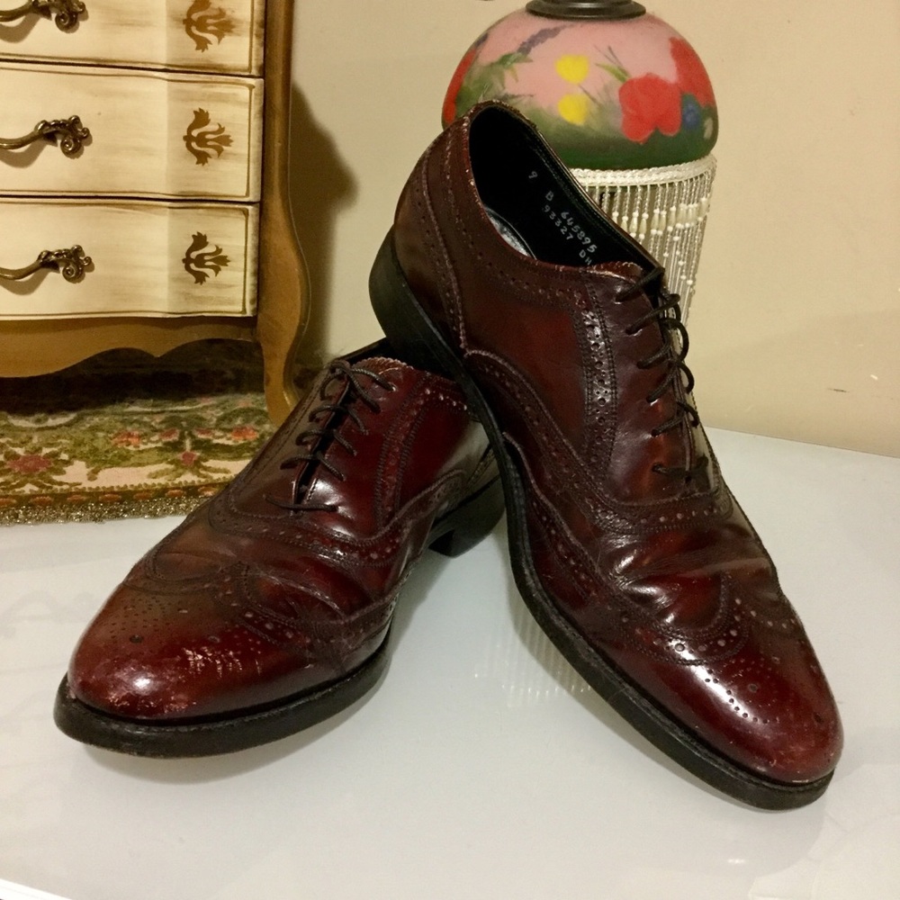 🍾🥂Men’s Maroon Vintage Winged Tips🥂🍾